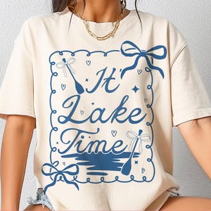 Lake Time Cottagecore png, schattig coquette zomermeerontwerp, sublimatie peddel en boog, zachte esthetische Lake Vibes png, digitaal meer png
