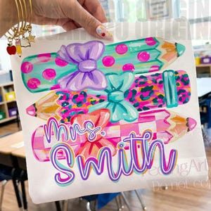 Lápiz personalizado para profesor PNG, diseño de regalo personalizado para profesor, gráfico preppy para la vuelta al cole