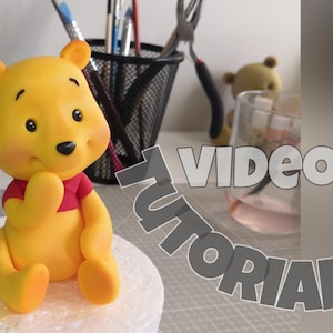 tutorial fondant caketopper bear Winnie , видео урок декор на торт мишка Винни