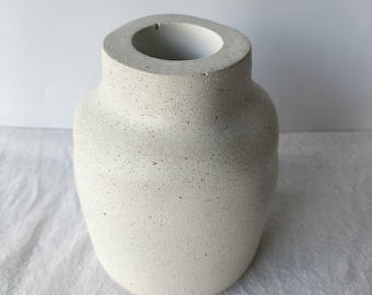 Round Vase, Handmade vase, Made in Australia, White Vase, Flower Vase, Stylish Vase, Home Decor, Handmade Vase