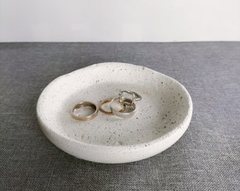 Handmade Trinket Dish, Trinket tray,  Textured Home Decor, Christmas Gift for her, Jewellery holder