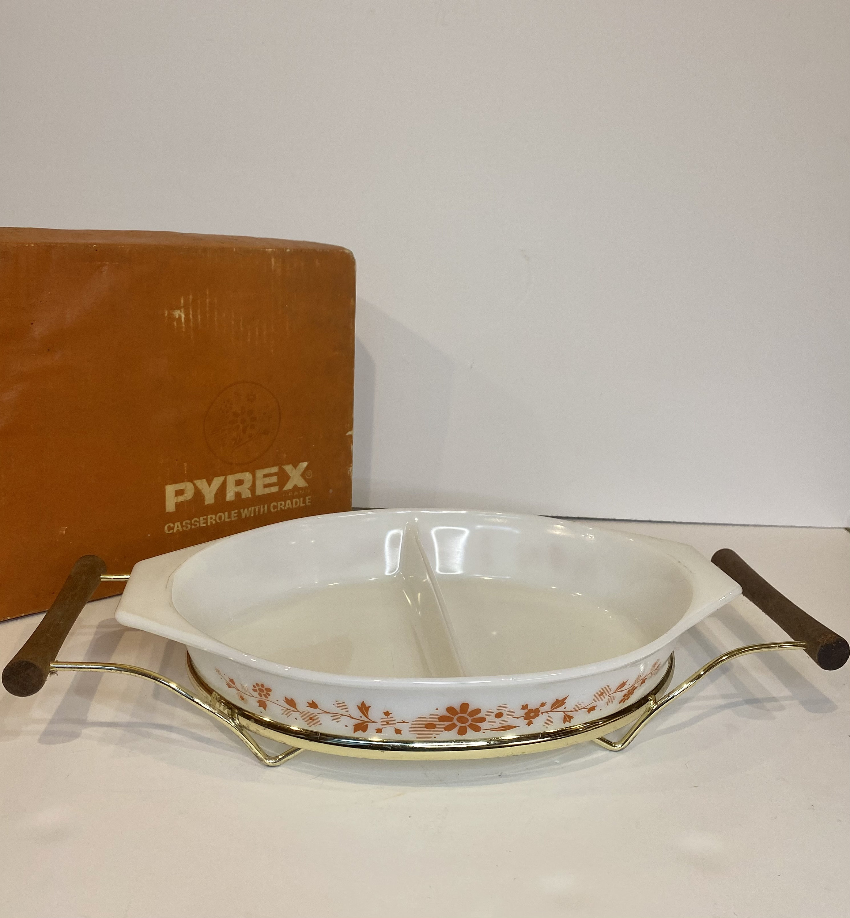 Floral Promotional Divided Dish w/ Cradle (1965) : Pyrex Love