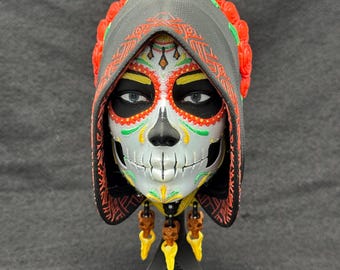 Catrina, wall mount + stand