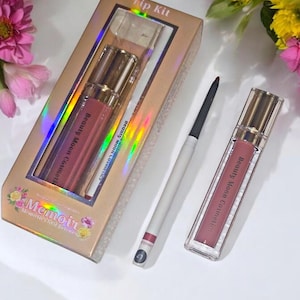 Lip kips Memoir Matte lipstick lip kits