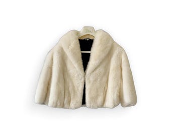Vintage short coat in white mink