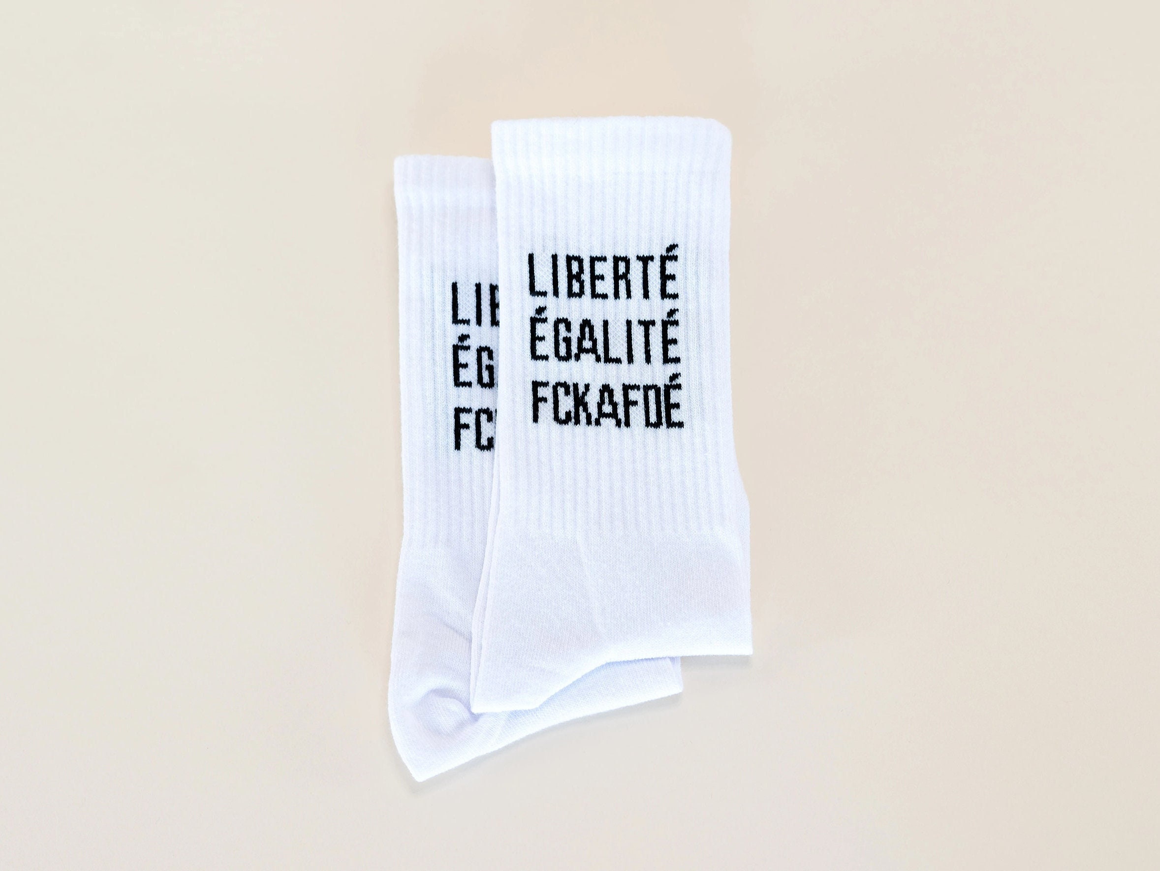 Booklover Socken Von Shirtracer – Für Bücherwürmer, Mit Retro Design, Größen 37-41 & 42-46