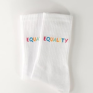 EQUALITY Statement Socken