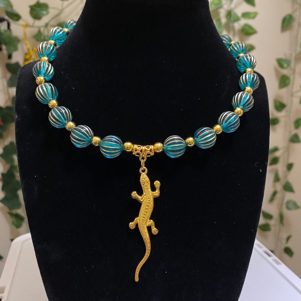 Blue and Gold Baroque Beaded Necklace with Gold Lizard Charm Reptile Jewelry Blue Necklaces Statement Necklace Round Beads