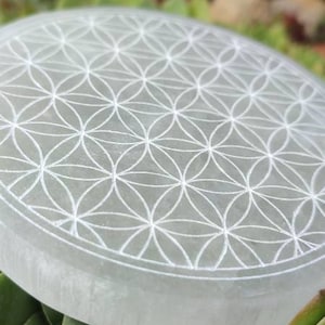 Engraved flowers of life Selenite disc - selenite reloading circle. Gift idea for minerals Flowers of life