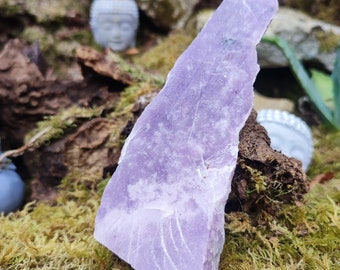 Lepidolite en tranche brute de lepidolite