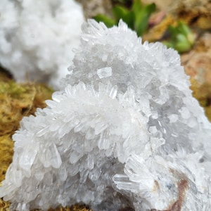 Quartz Needles. Quartz Crystal Needles
