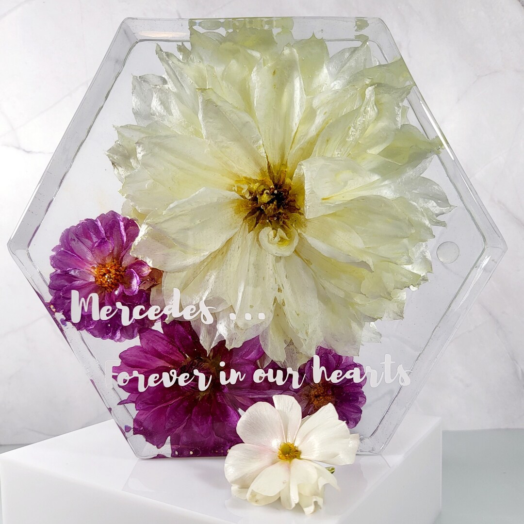 Memorial Resin Floral Preservation Keepsake Funeral Gift Dried Flowers