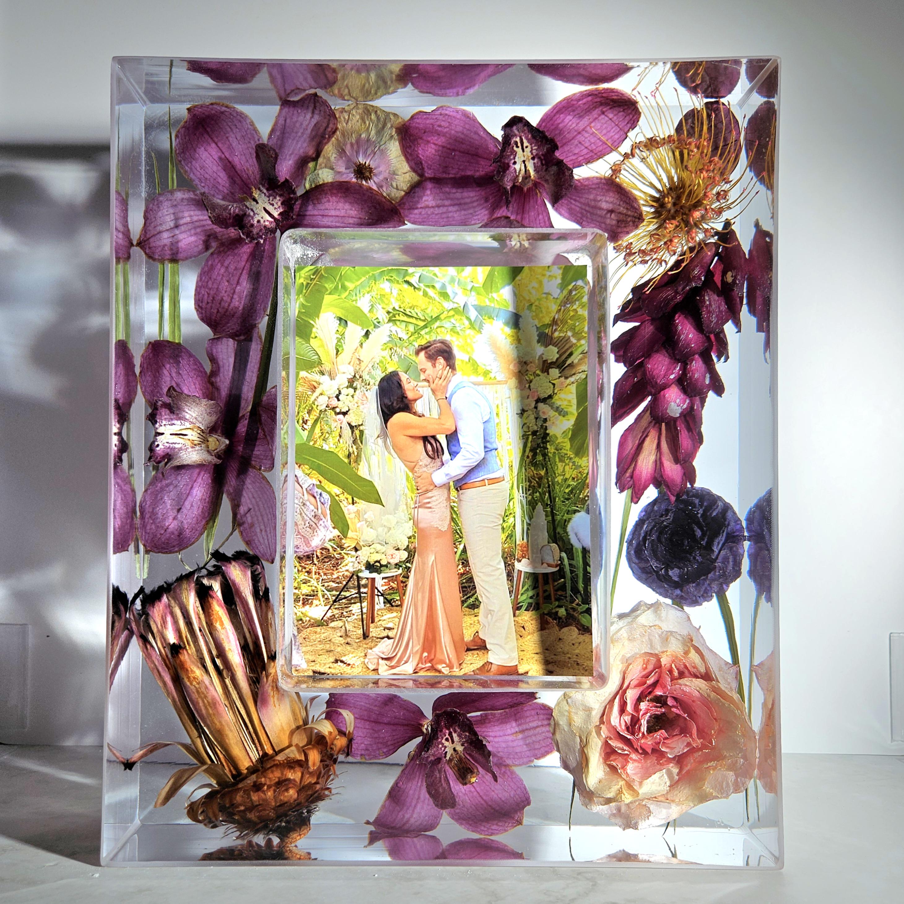 Resin Wedding Bouquet Preservation Picture Frame: Floral Keepsake