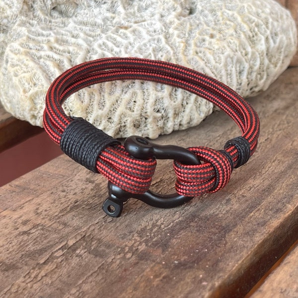 Classic style rope bracelet, paracord bracelet made with black shackle, minimalist buckle , handmade custom gifts for him, gift for her