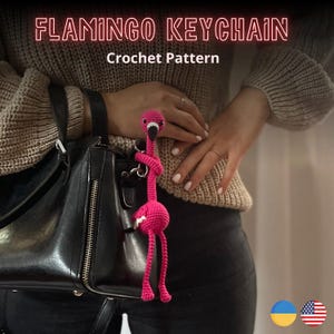 フラミンゴキーホルダーのかぎ針編みパターン | 編みぐるみキーホルダーのチュートリアル（PDF）