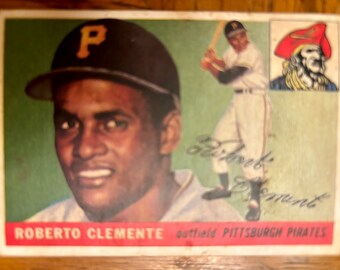 Roberto Clemente Baseball Card Set. Nice Aged Reprint.