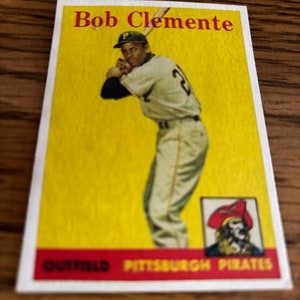 Roberto Clemente 52 Baseball Card. Pittsburgh Pirates Nice Aged Reprint Novelty image 4