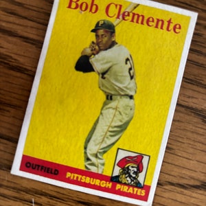 Roberto Clemente 52 Baseball Card. Pittsburgh Pirates Nice Aged Reprint Novelty image 3