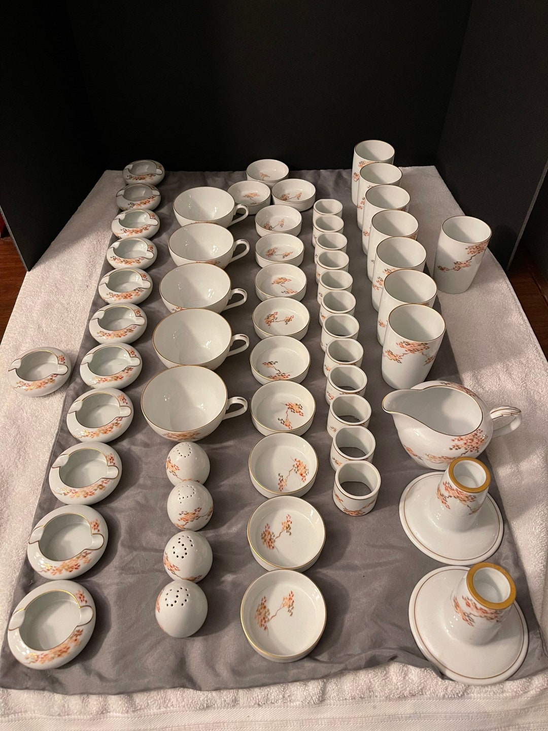 おちゃき Vintage Fukagawa Arita 905 China: Teacup, Ashtray, Salt & Pepper