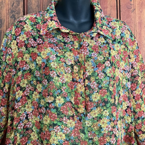 Dress, Chepe Italy, floral shirtdress, size Medium, sheer with underslip