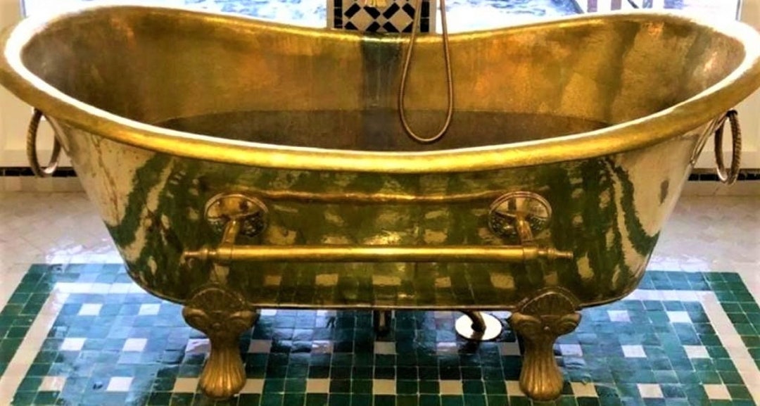 Luxury Brass Retro Bathtub , Handmade Antique Copper Bathtub, Features