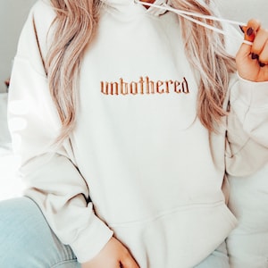 Embroidered Custom Hoodie, Your Text Handmade Sweatshirt, Custom Sweater afbeelding 6