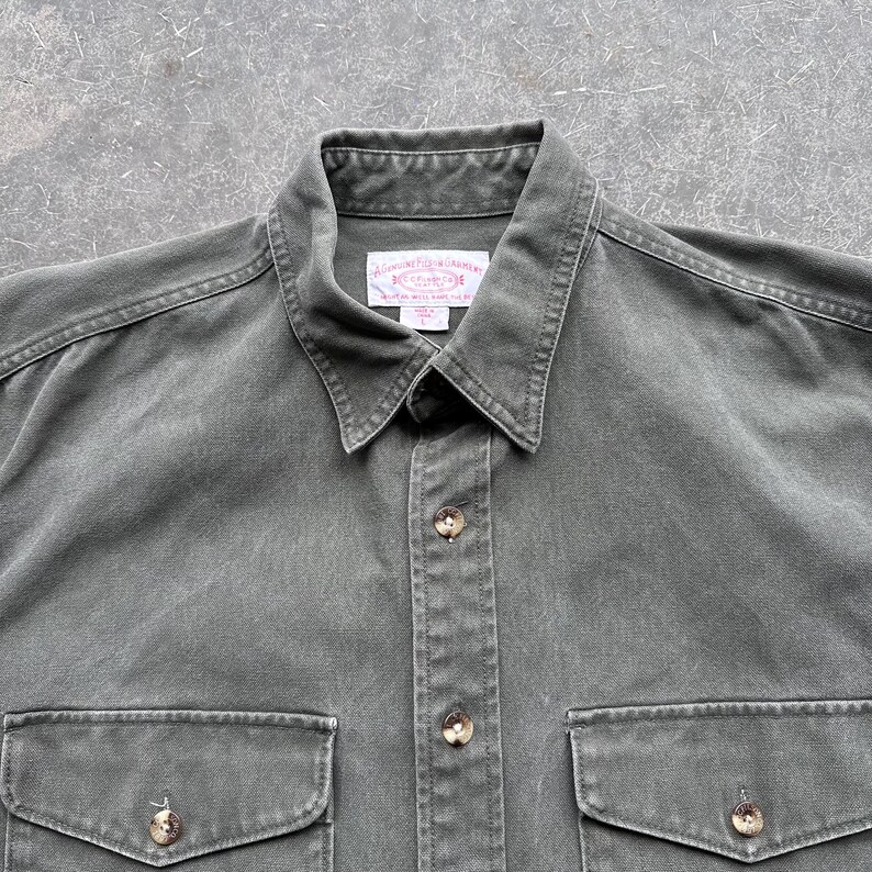 Vintage 90s C.C. Filson Co Brand Rustic Quality Heavy Cotton Canvas Smokey Forest Green Button Up Shirt Large image 3