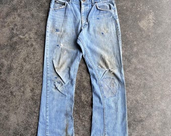 Vintage 70s Lee Brand Mud Wash Distressed Repaired Western Americana Boot Cut Blue Wash Denim Jeans 32x29