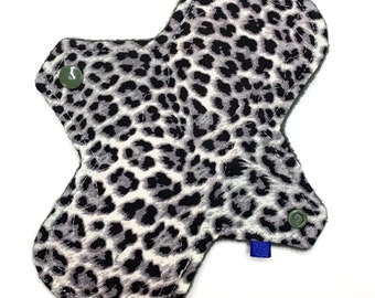 Reusable Cloth Menstrual Pad Period Pad Ecofriendly Pad Postpartum Pad Incontinence Pad Cloth Pad Custom Style Leopard Print