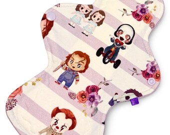 Compresa menstrual reutilizable personalizada / Compresa menstrual de tela ecológica / Compresa posparto / Asesinos de películas de terror de dibujos animados con rayas moradas