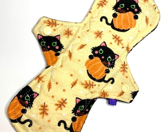 Assorbente mestruale in tessuto riutilizzabile Assorbente per il ciclo Assorbente ecologico Assorbente post-partum Assorbente per incontinenza Assorbente in tessuto Stile personalizzato Zucche di Halloween Gatti neri