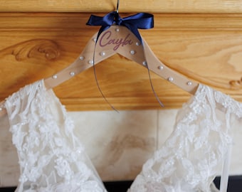 Gruccia personalizzata per abito da sposa: regalo nuziale personalizzato