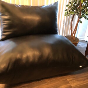 Stort set med golvkuddar (102,5 x 102,5 cm och 142,5 x 142,5 cm) bild 8