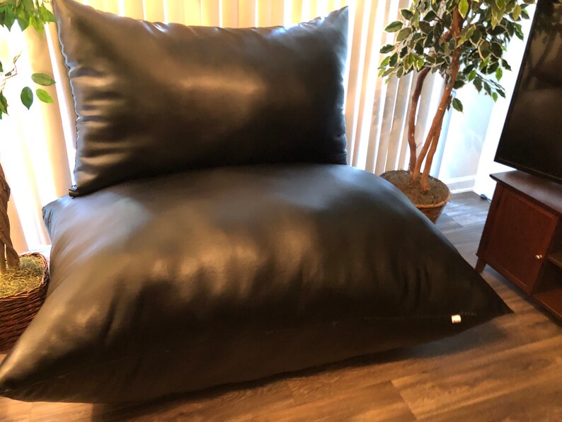 Stort set med golvkuddar (102,5 x 102,5 cm och 142,5 x 142,5 cm) bild 8