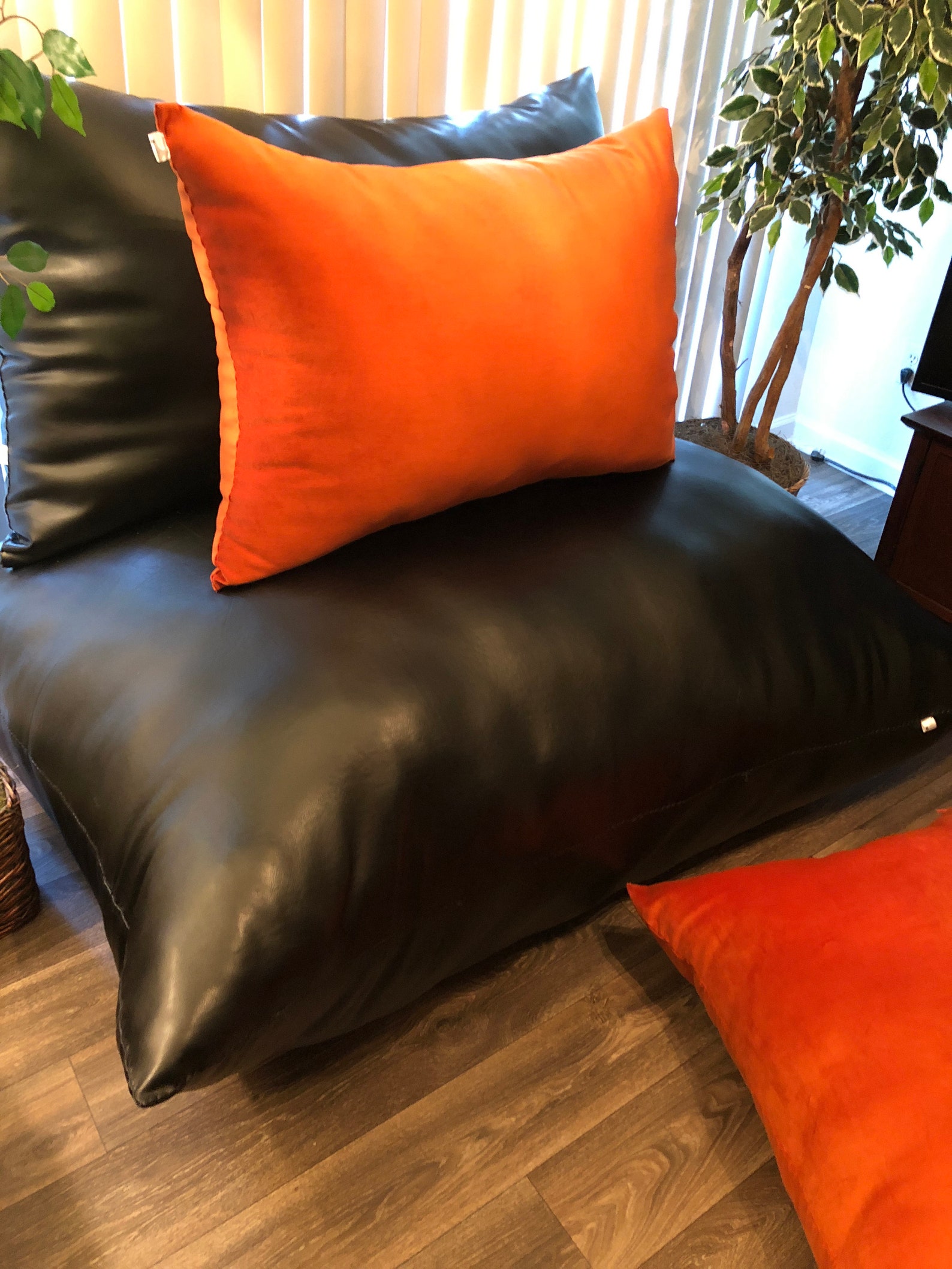 LARGE FLOOR CUSHION STRONGER TOGETHER main image 1