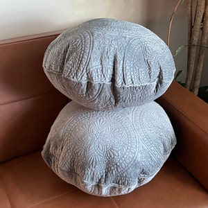 The Medium Round Pillow 18in.x18in.