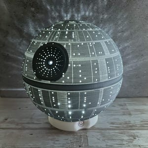 That's No Moon Night Light