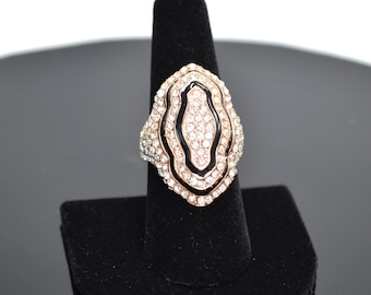 VINTAGE Striking White Crystal Black Enamel Rose Gold Colored AKKAD Ring!