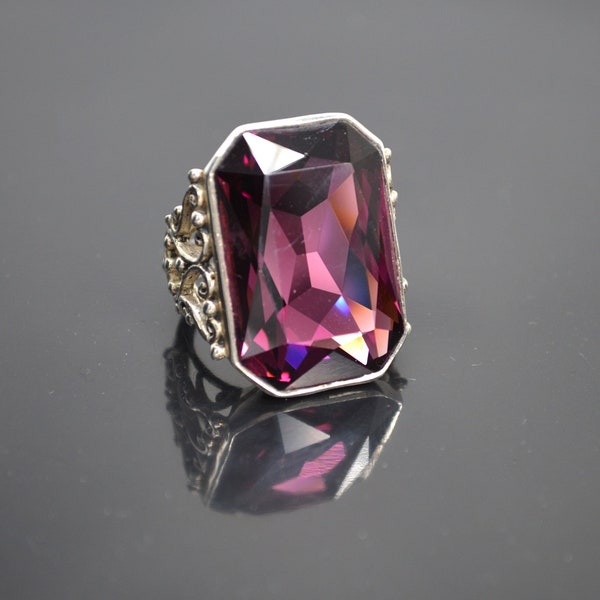 VINTAGE Sajen Purple (OR) Blue Rhinestone Silver Statement Ring