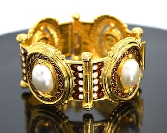 VINTAGE**LIMITED EDITION** Stunning Large Faux Pearl Gold Tone Statement Edgar Berebi Bracelet