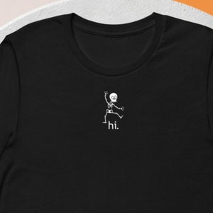 HALLOWEEN SKELETON t-shirt, graphic halloween t-shirt, friendly skeleton t-shirt, gift for halloween, skull graphic for halloween