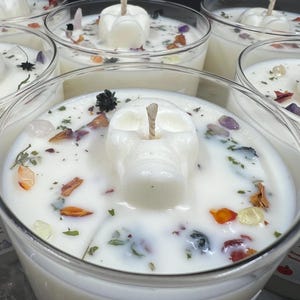 Intention candle-Spooky love (Macintosh Apple-sage-pine)