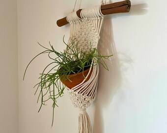 Suspension pour plante en macramé fait main , pour mettre en valeur vos plus jolis végétaux, Décoration bohème,Idéal pour un cadeau unique