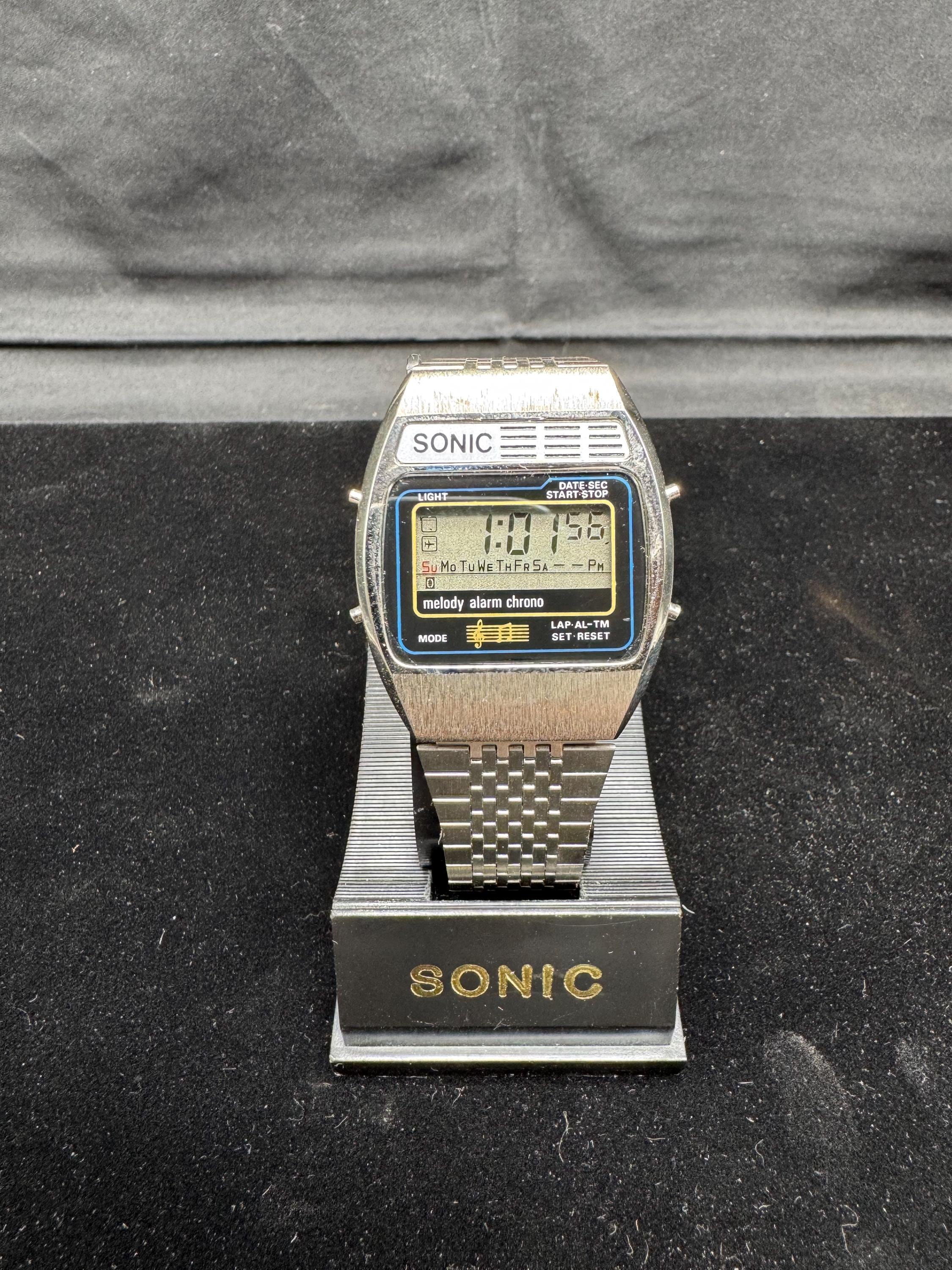 Vintage 1979 Sonic Quartz Digital Wrist Watch Melody Alarm