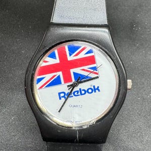 Reebok Unisex Wristwatch White/Black Rubber Strap Analog Quartz Wrist Watch Casio Quartz Watch Easy Reader White Dial Black Rubber Band  main image 2