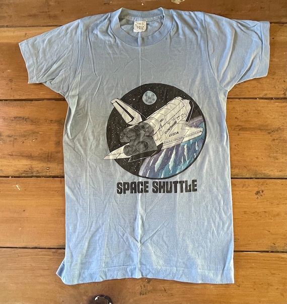 Vintage Single Stitch 1980's Blue NASA Space Shuttle T-Shirt Size Small please see measurements