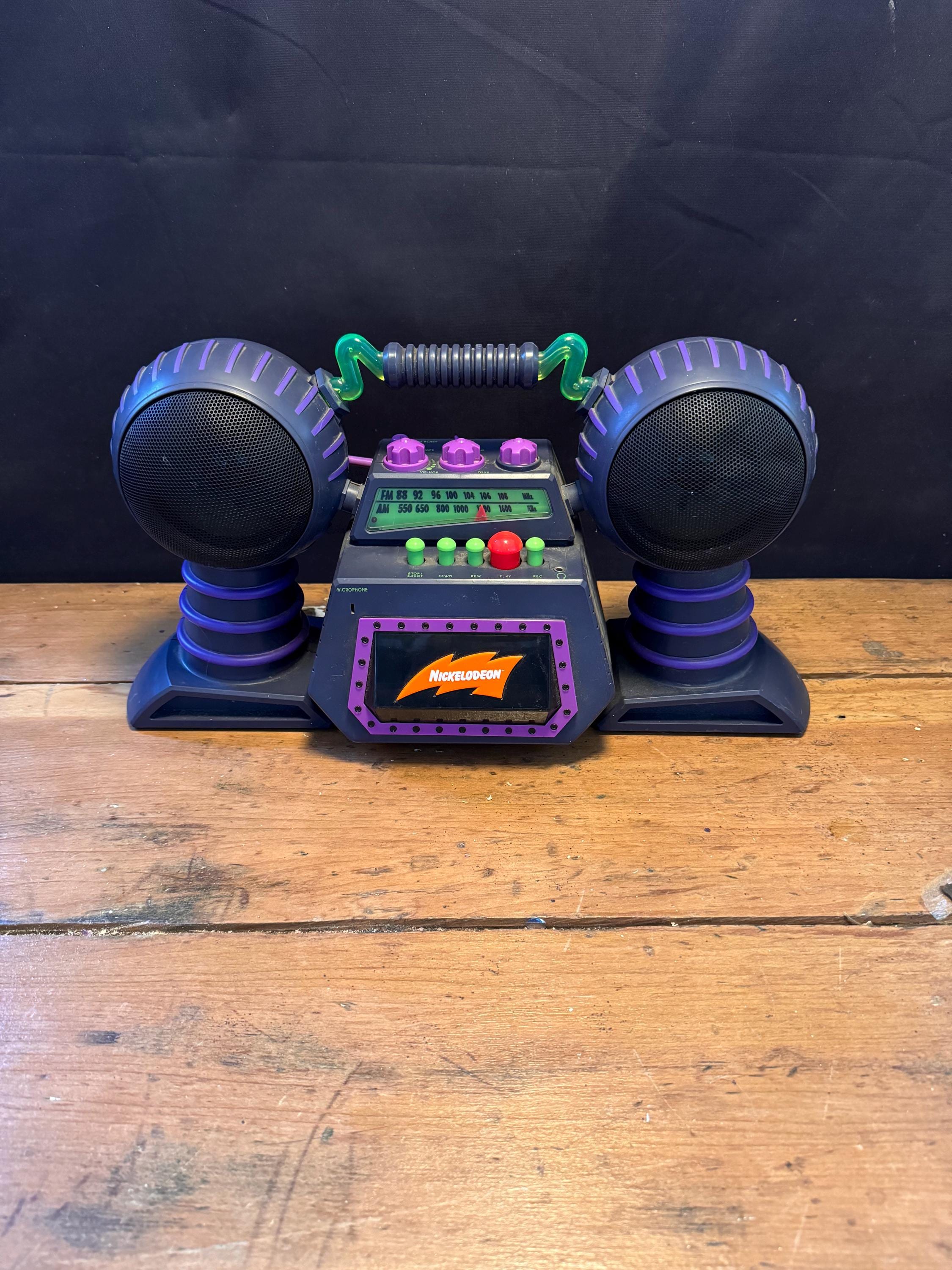 Vintage 1995 Nickelodeon Blast Box AM/FM Radio Cassette Player