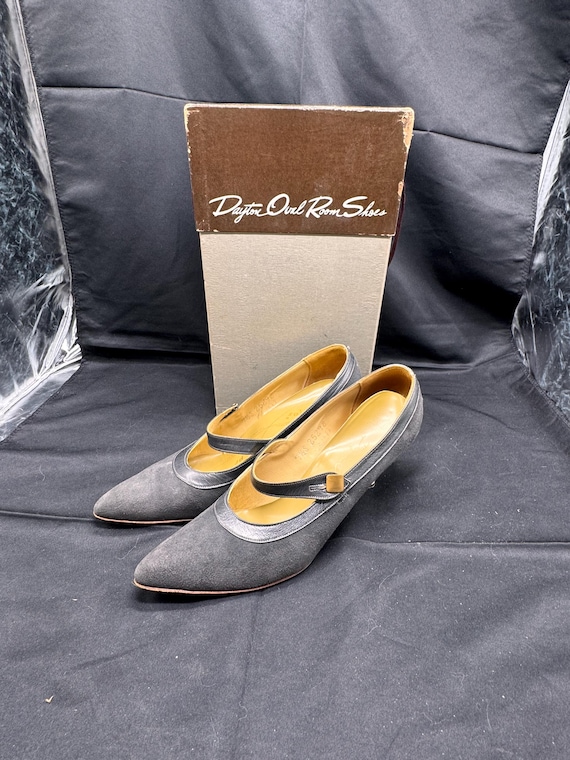 Vintage 1950s Daytons Oval Room Grey Suede High Heel Shoes Size 7.5