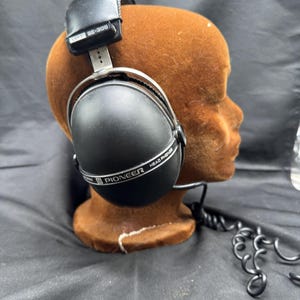 Vintage Pioneer Headphones - Etsy