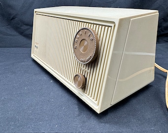 Vintage RCA Solid State Radio Modell RZA 202B funktioniert/sauber